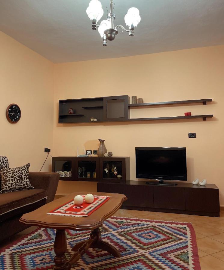 Vila 8 Krujë Buitenkant foto