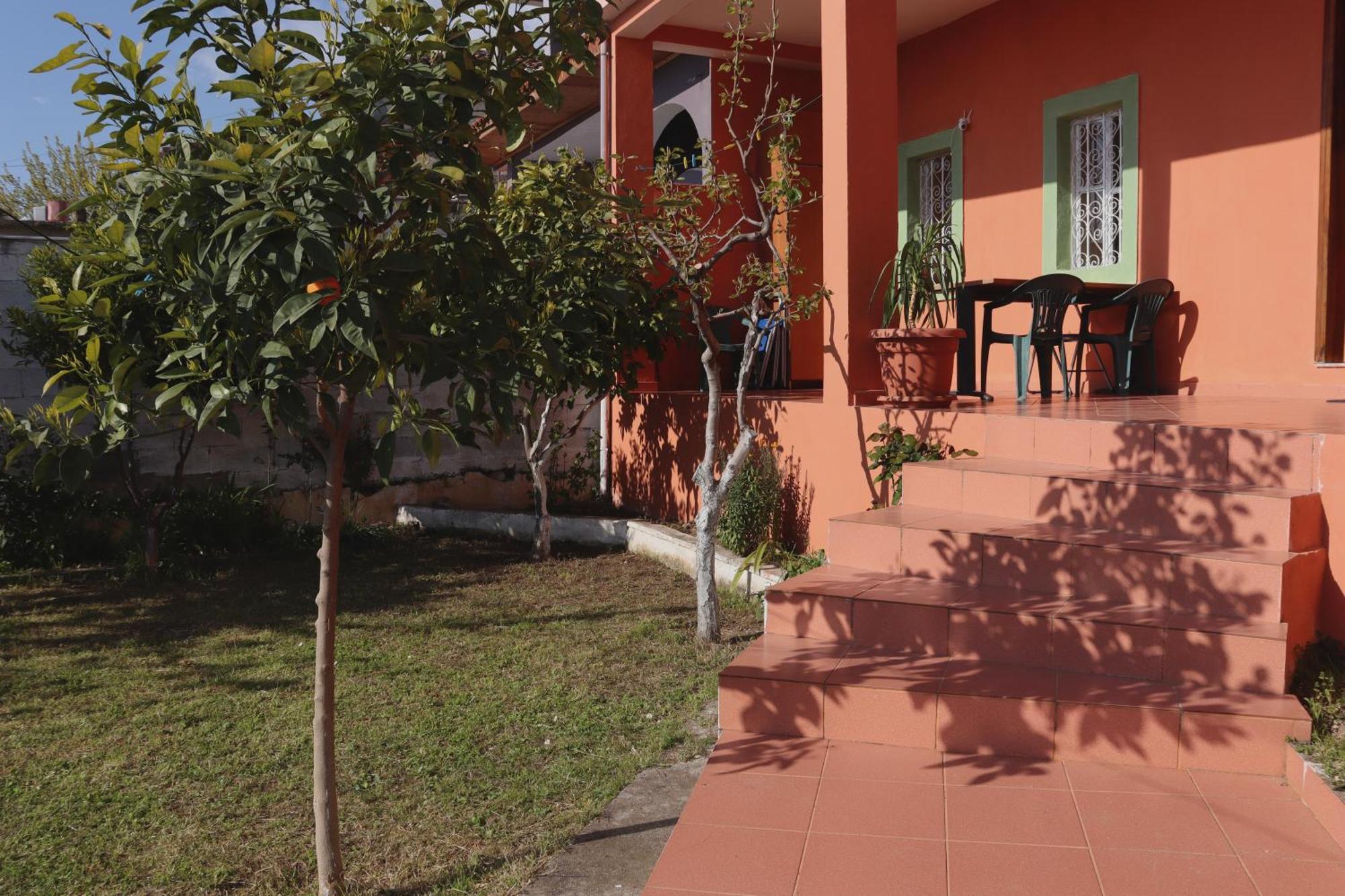 Vila 8 Krujë Buitenkant foto