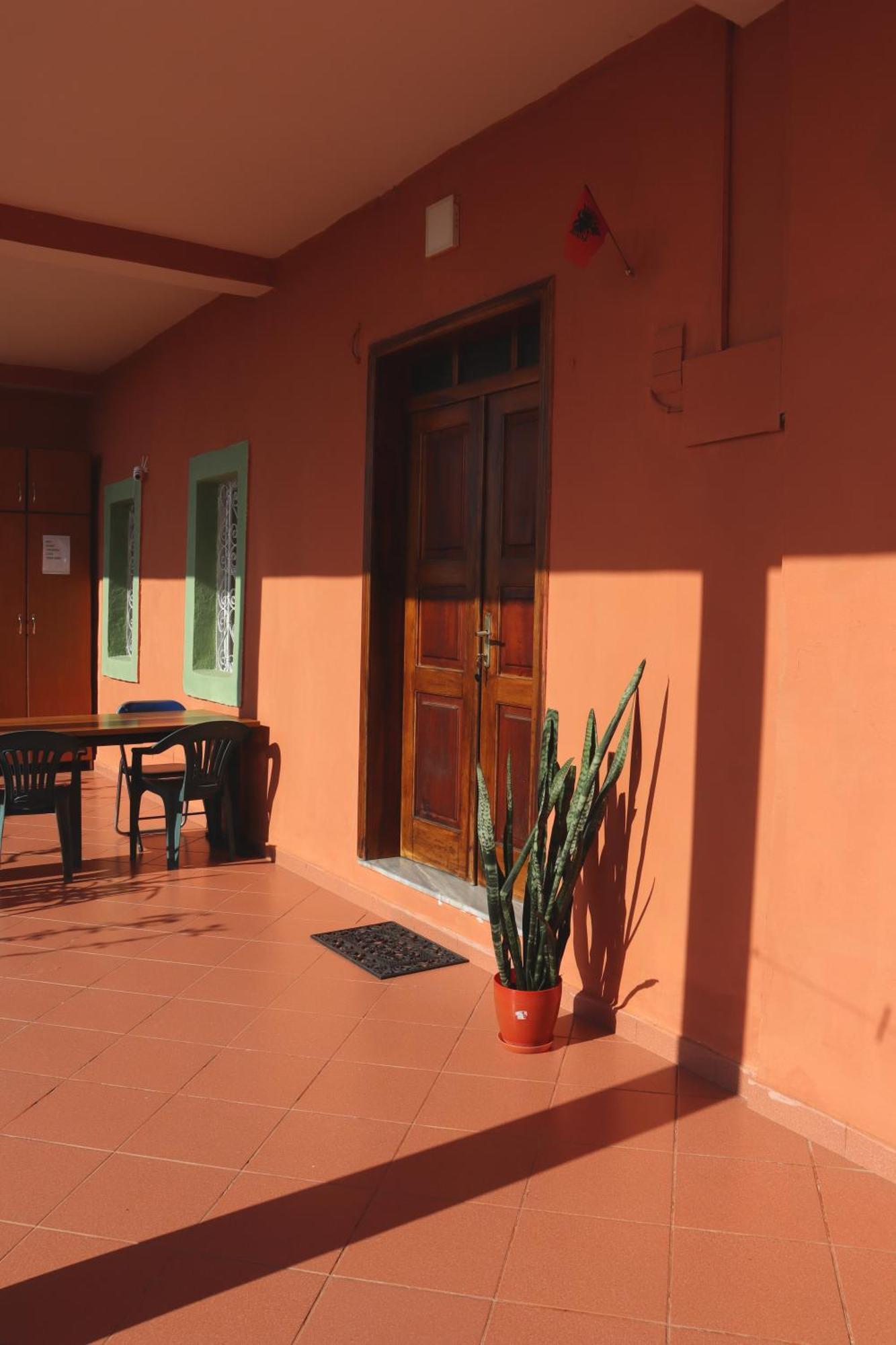 Vila 8 Krujë Buitenkant foto